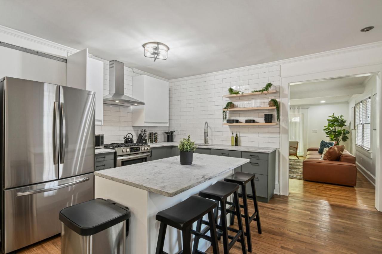 Sun Lit Bungalow With Good Vibes And Lots Of Wine - Designedbydom أتلانتا المظهر الخارجي الصورة